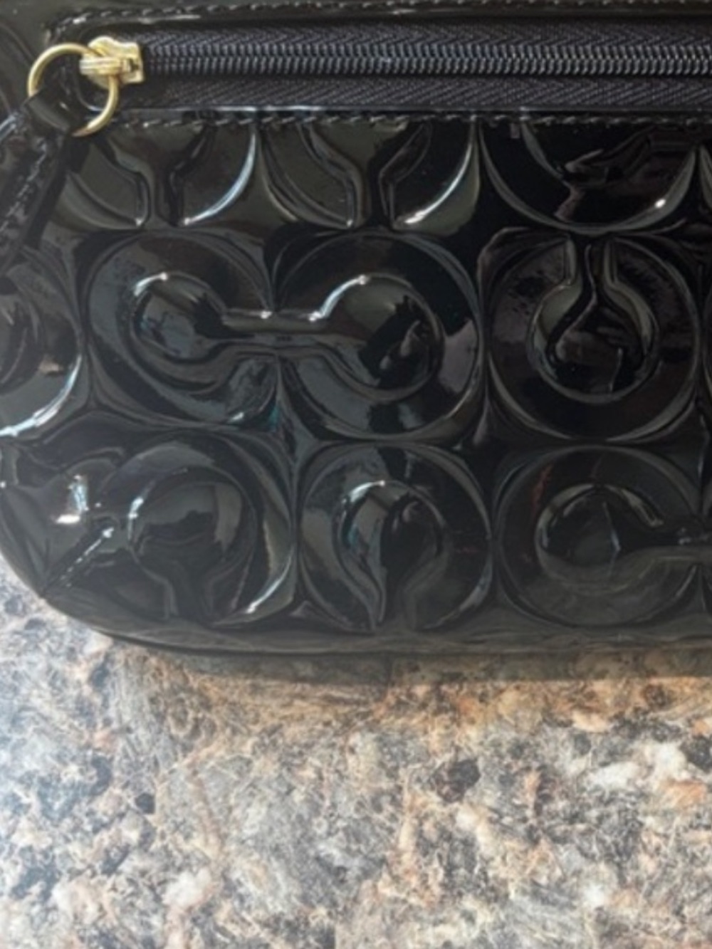 Coach Peyton OP ART Black Patent Leather Signature Wristlet - Picture 4 of 6